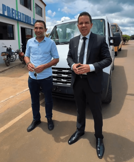 Van Universitária: Cadastro segue disponível na Prefeitura Municipal